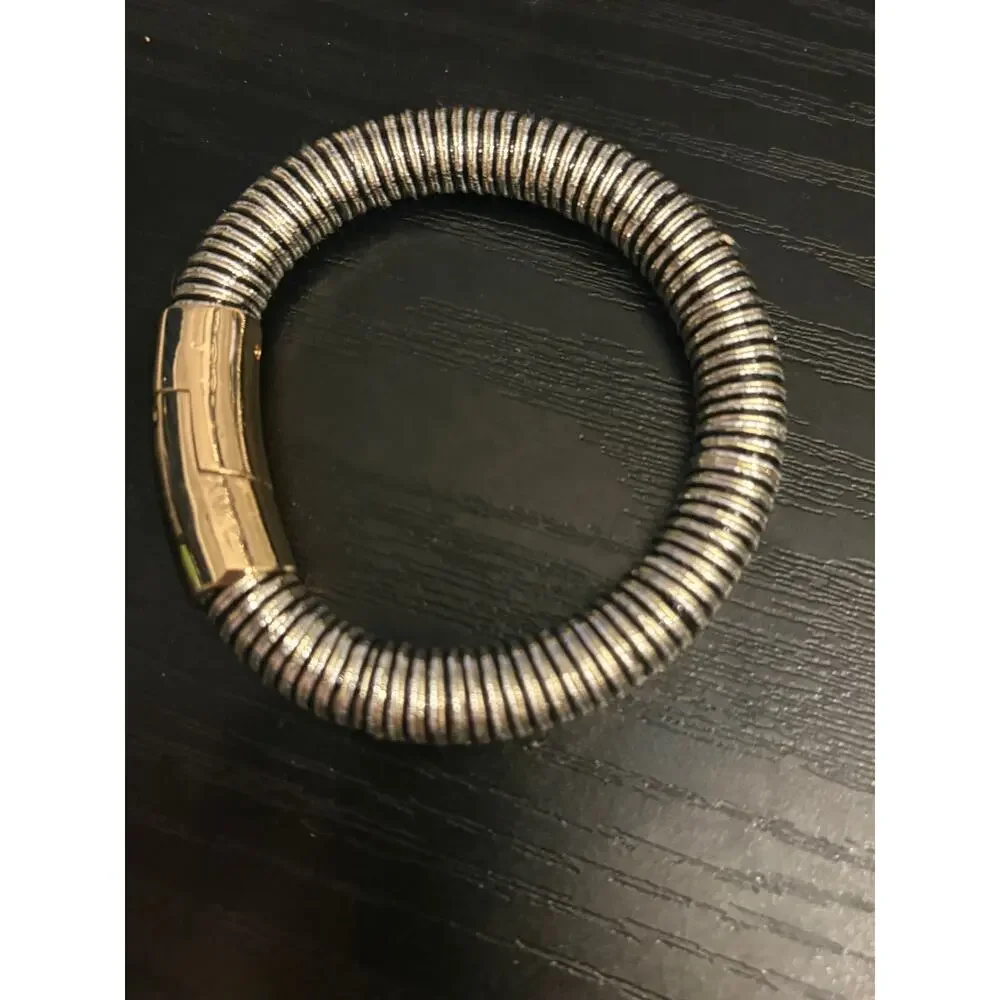 Pandora gold silver